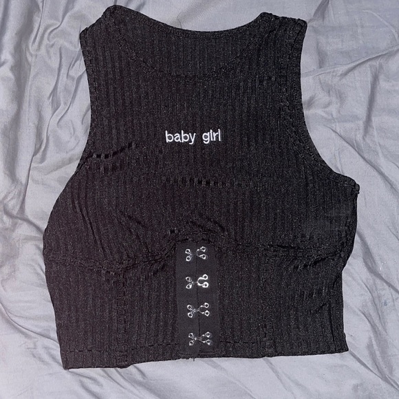 Black and white women’s crop top, never worn - Picture 1 of 1